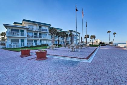 Waterfront Daytona Beach Studio with Pool Access - image 16