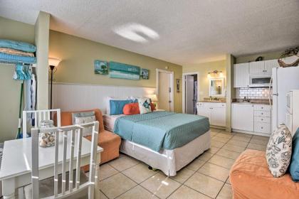 Waterfront Daytona Beach Studio with Pool Access - image 5