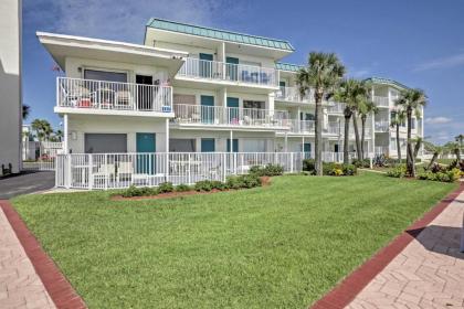 Daytona Beach Studio with Oceanfront Balcony and Pool! - image 15