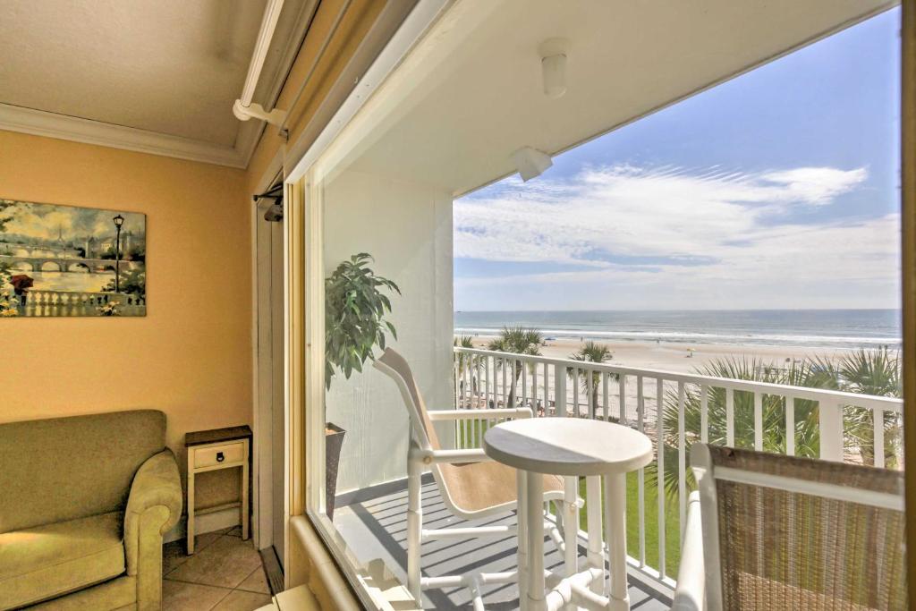 Daytona Beach Studio with Oceanfront Balcony and Pool! - image 4