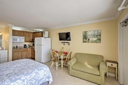 Daytona Beach Studio with Oceanfront Balcony and Pool! - image 8