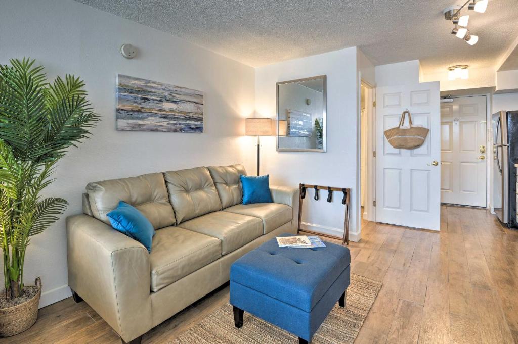 Cozy Studio on Daytona Beach with Pool Access! - image 7