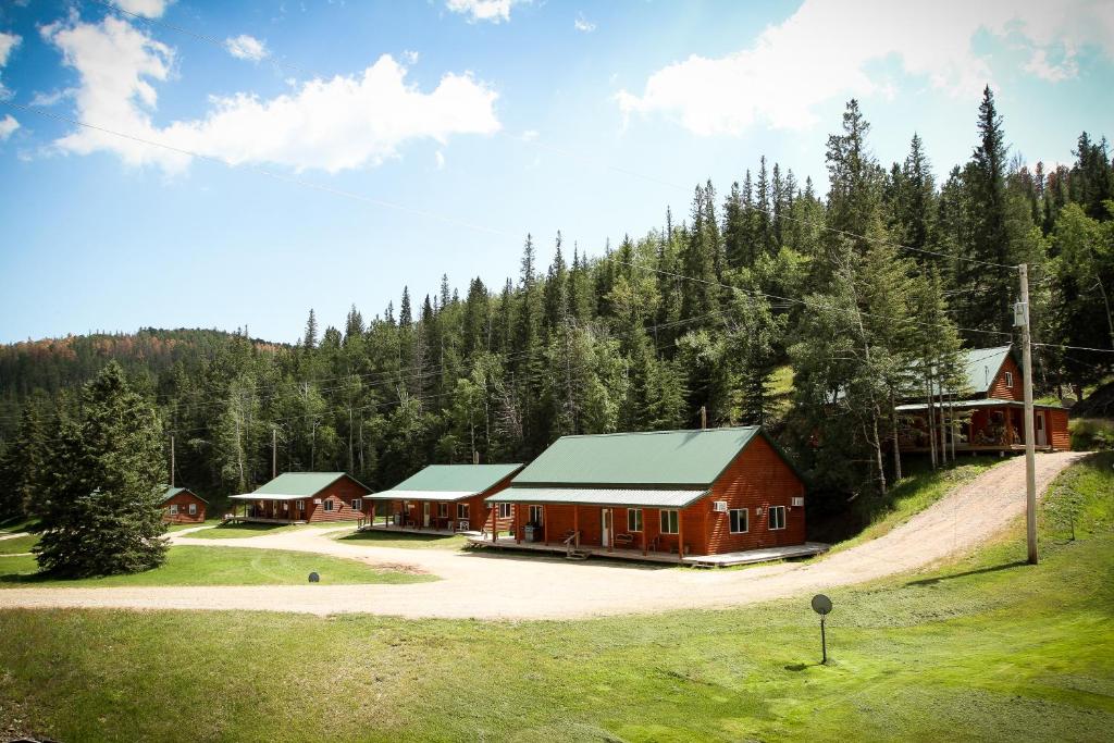 Cole Cabins - main image