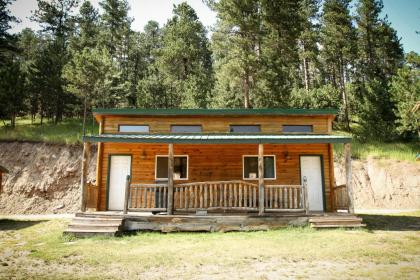 Cole Cabins - image 15