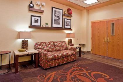 Hampton Inn at Tin Lizzie Gaming Resort - image 8