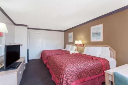 Days Inn by Wyndham Decatur Priceville I-65 Exit 334 - image 7