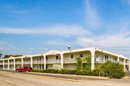 Motel 6-Decatur AL - image 13