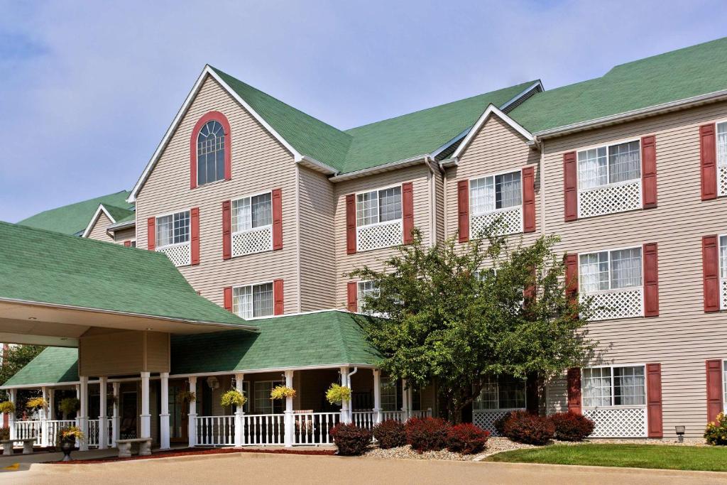 Country Inn & Suites by Radisson Decatur IL - main image