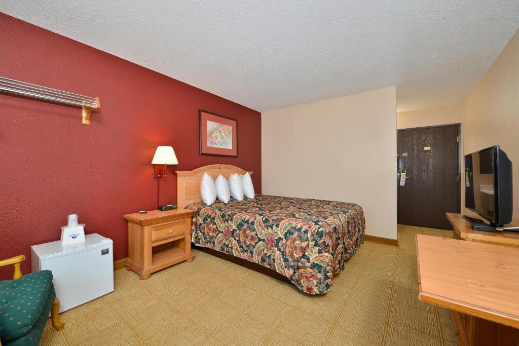 Americas Best Value Inn Decatur - image 5