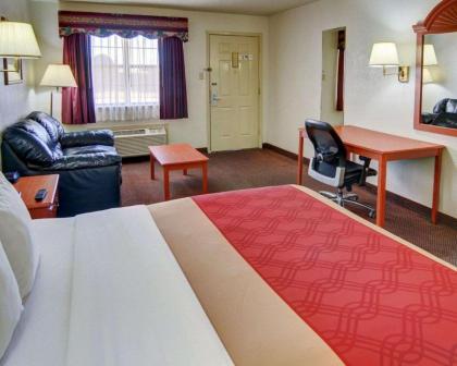 Econo Lodge Decatur - image 13