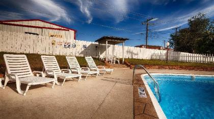 Best Western Decatur Inn - image 8