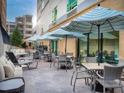 Hampton Inn & Suites Atlanta Decatur/Emory - image 9