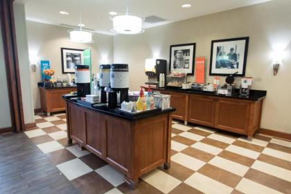 Hampton Inn & Suites Chicago Deer Park - image 13