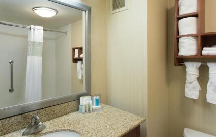 Hampton Inn & Suites Chicago Deer Park - image 15