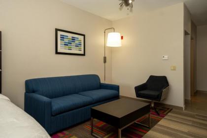 Holiday Inn Express & Suites Deer Park an IHG Hotel - image 13