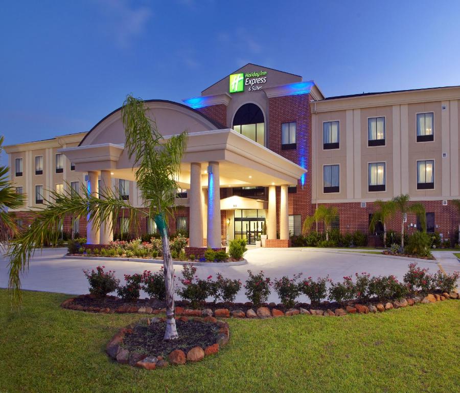 Holiday Inn Express & Suites Deer Park an IHG Hotel - image 3