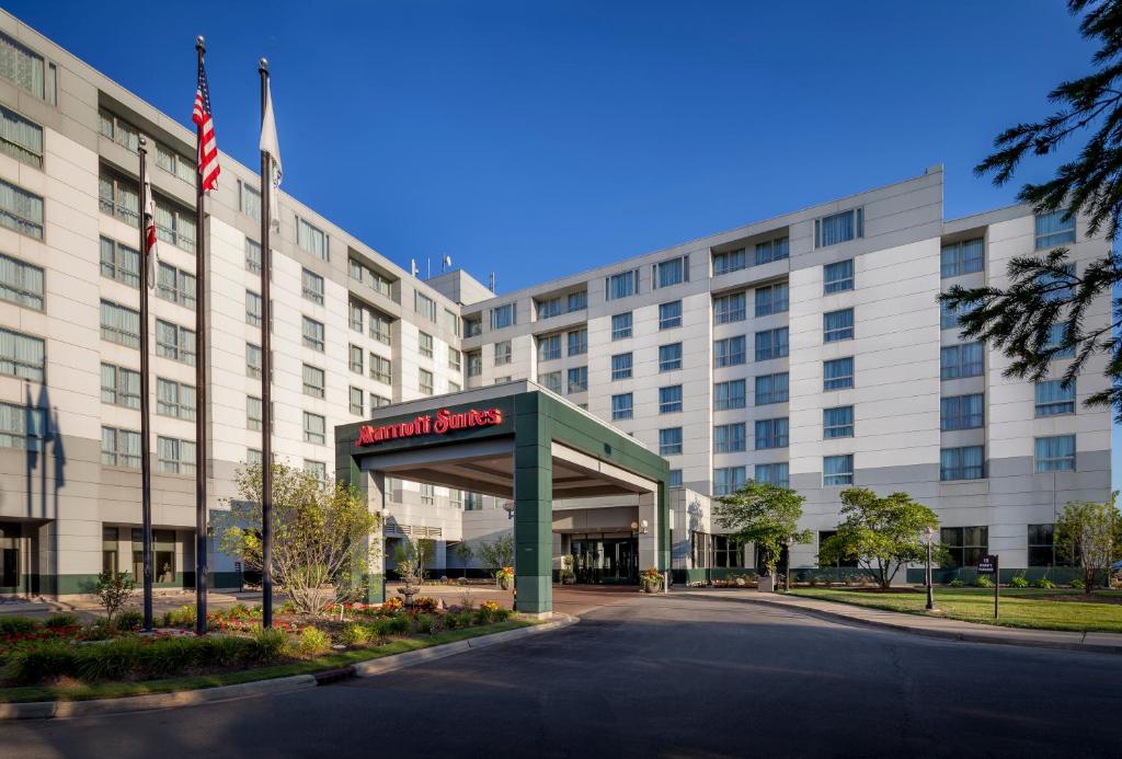 Chicago Marriott Suites Deerfield - main image