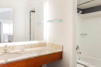 Residence Inn Chicago Deerfield - image 4