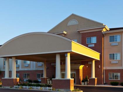 Holiday Inn Express Hotel & Suites Defiance - image 15