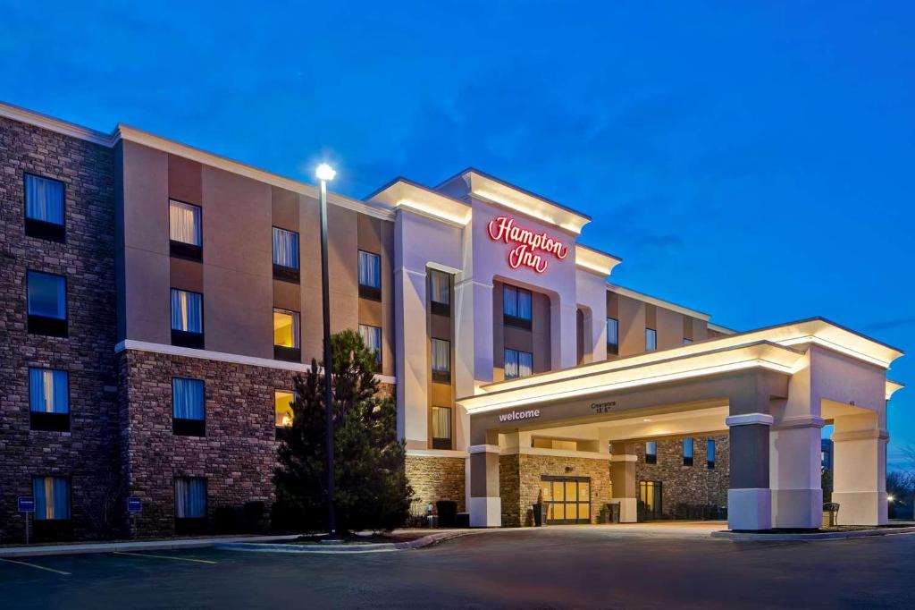 Hampton Inn Dekalb - Near the University - main image