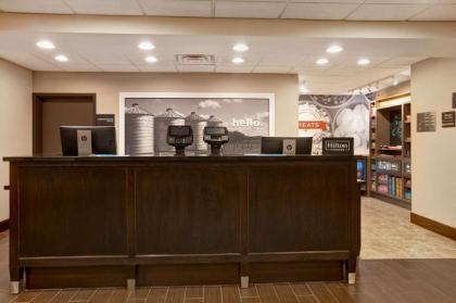 Hampton Inn Dekalb - Near the University - image 12