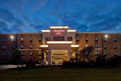 Hampton Inn Dekalb - Near the University - image 13