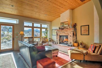 Del Norte Home on 50 Private Acres with 2-Level Deck - image 13