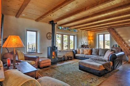 Del Norte Home on 50 Private Acres with 2-Level Deck - image 3