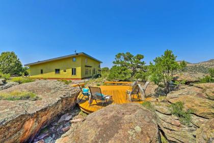 Del Norte Home on 50 Private Acres with 2-Level Deck - image 6