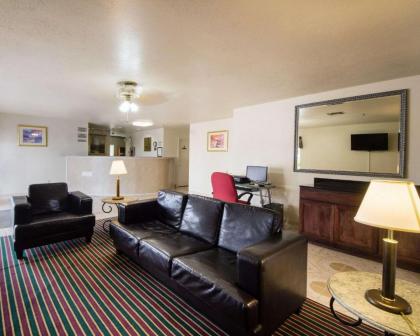 Quality Inn & Suites Del Rio - image 8