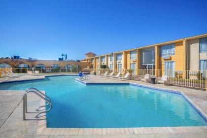 La Quinta Inn by Wyndham Del Rio - image 3