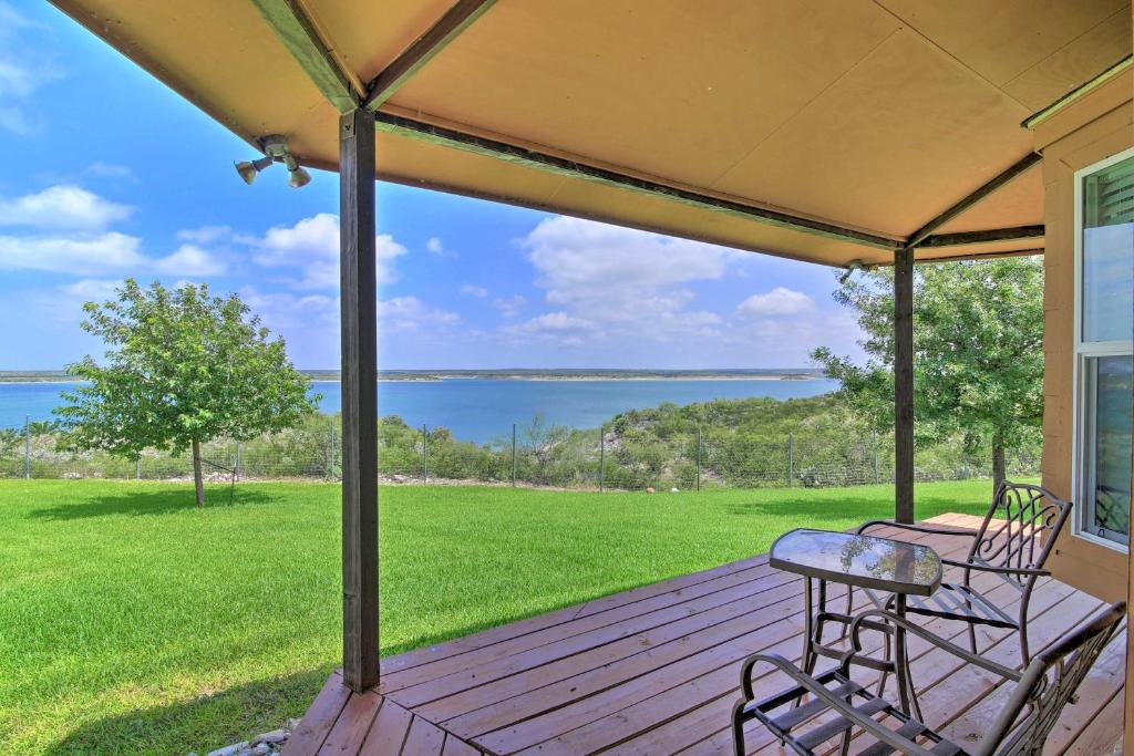 Del Rio Home with Lake Access and Boat Storage! - main image