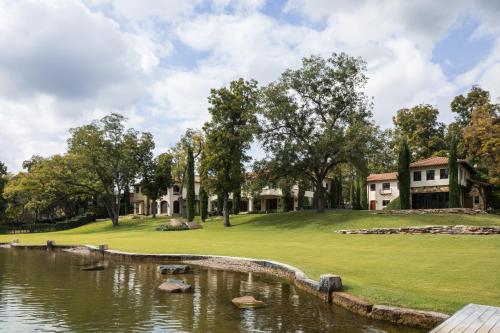 THE ABOVE CROWN JEWEL ON LAKE AUSTIN estate - main image