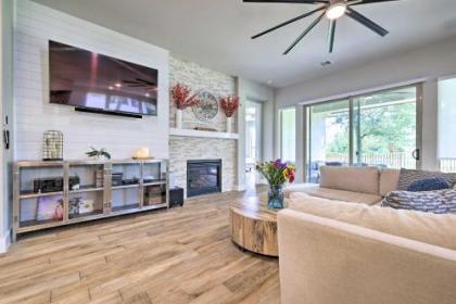 Upscale Austin Area Escape - Families Welcome - image 3