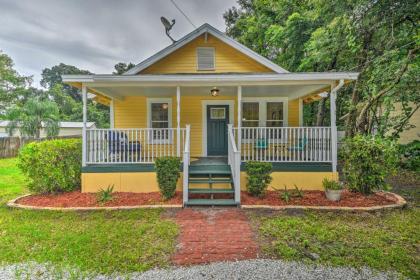 Family Home Walk to Downtown and Stetson Univ DeLand Florida