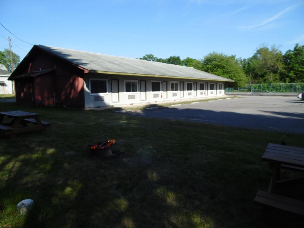 Glenwood Inn & Conference Center - image 4