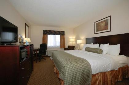 Baymont by Wyndham Delaware - image 11