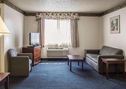 Quality Inn & Suites Delaware - image 7