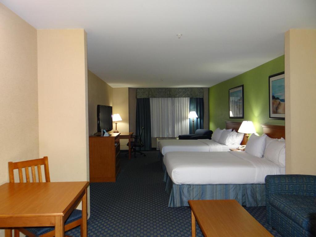 Holiday Inn Express Hotel & Suites Salisbury - Delmar an IHG Hotel - image 3