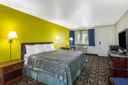 Days Inn by Wyndham Delta - image 10