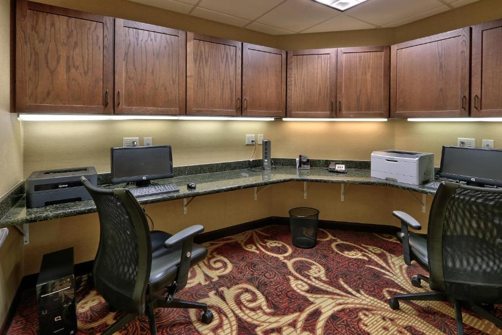 Hampton Inn Deming - image 2