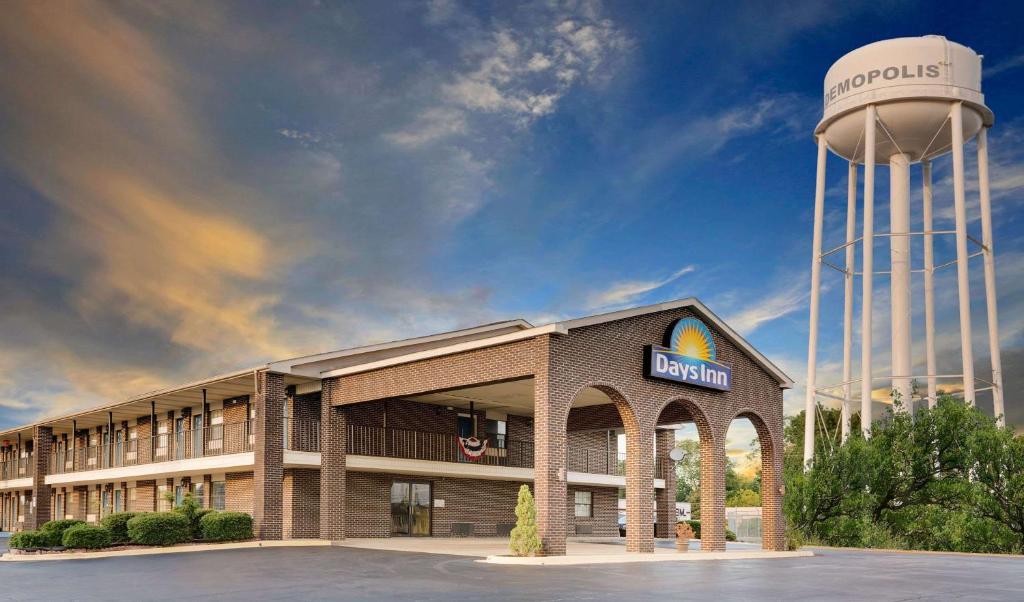 Days Inn by Wyndham Demopolis - main image