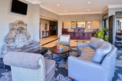 Best Western Plus Two Rivers Hotel & Suites - image 3