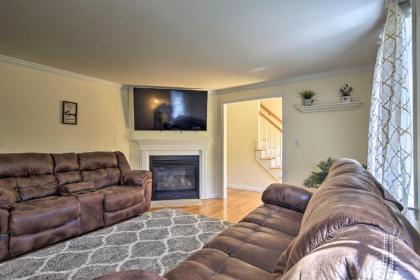 Cape Cod Home with Game Room 3Mi to Mayflower! - image 9