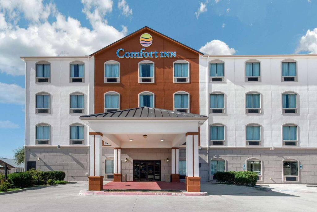 Comfort Inn Near UNT - main image