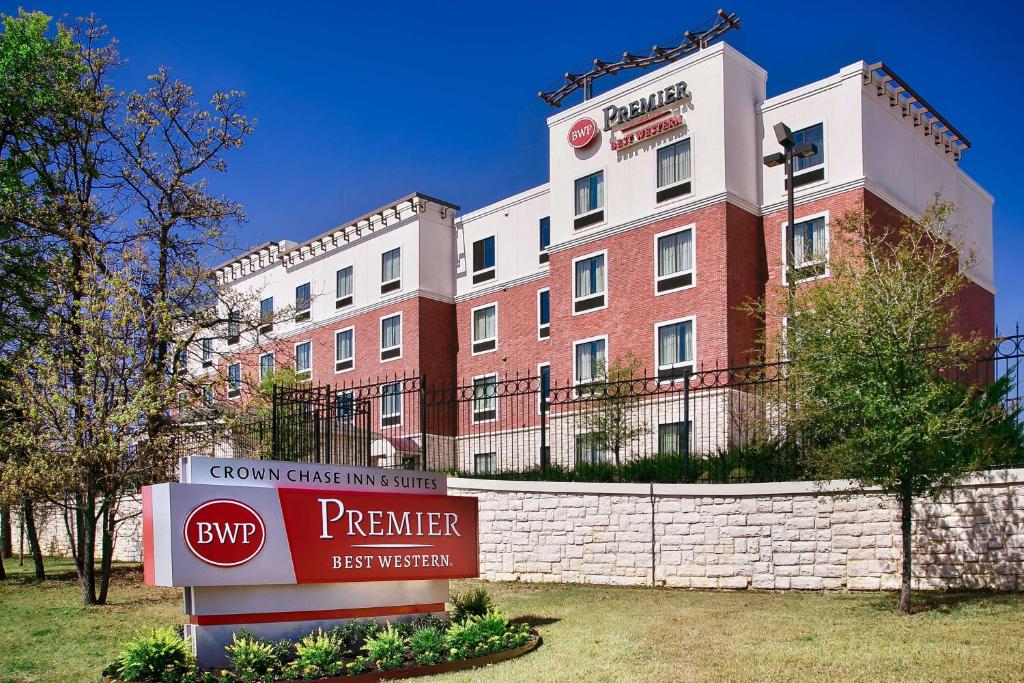 Best Western Premier Crown Chase Inn & Suites - image 2