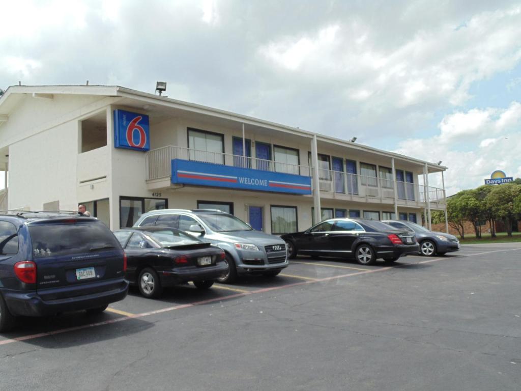 Motel 6 Denton TX - UNT - main image