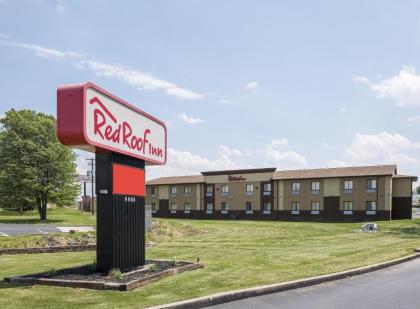 Red Roof Inn Denver - image 6