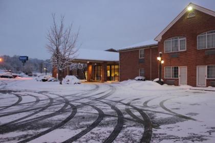 Penn Amish Motel - image 9