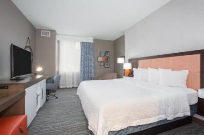 Hampton Inn & Suites Denver-Downtown - image 4